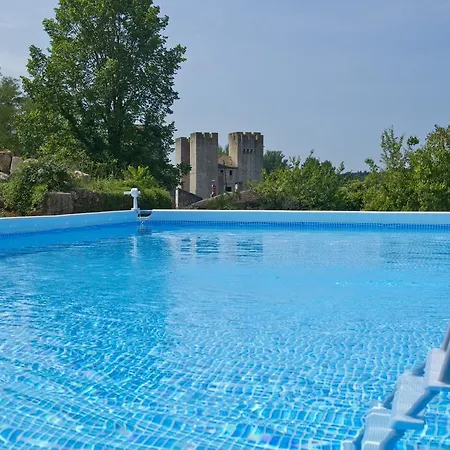 Bed & Breakfast Moulin Des Tours 2*