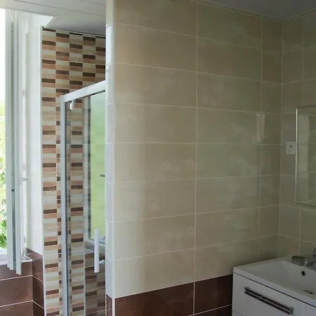 Bed & Breakfast Moulin Des Tours 2*